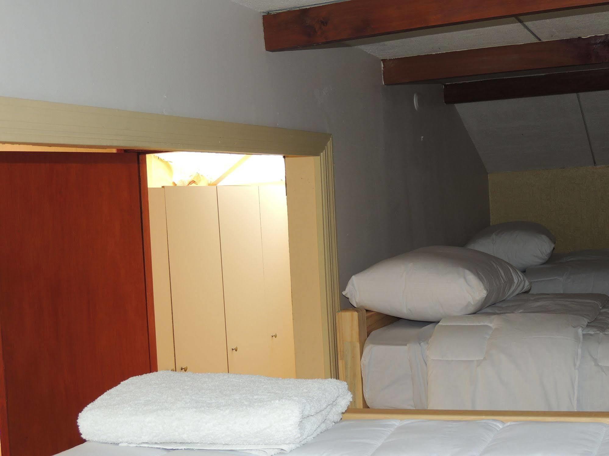 Hostel Jaguar Vina del Mar Esterno foto